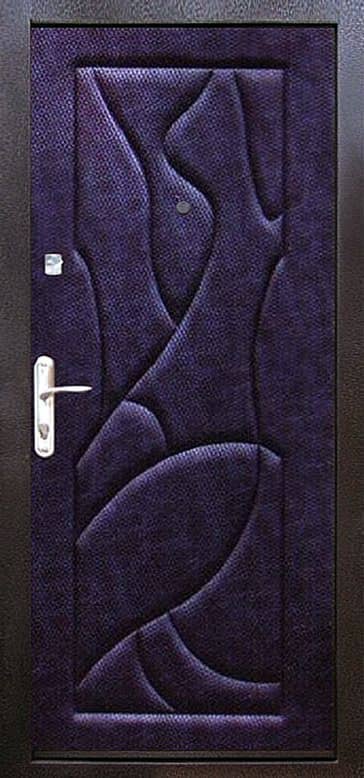 Входная дверь в квартиру CA-1 - снаружи