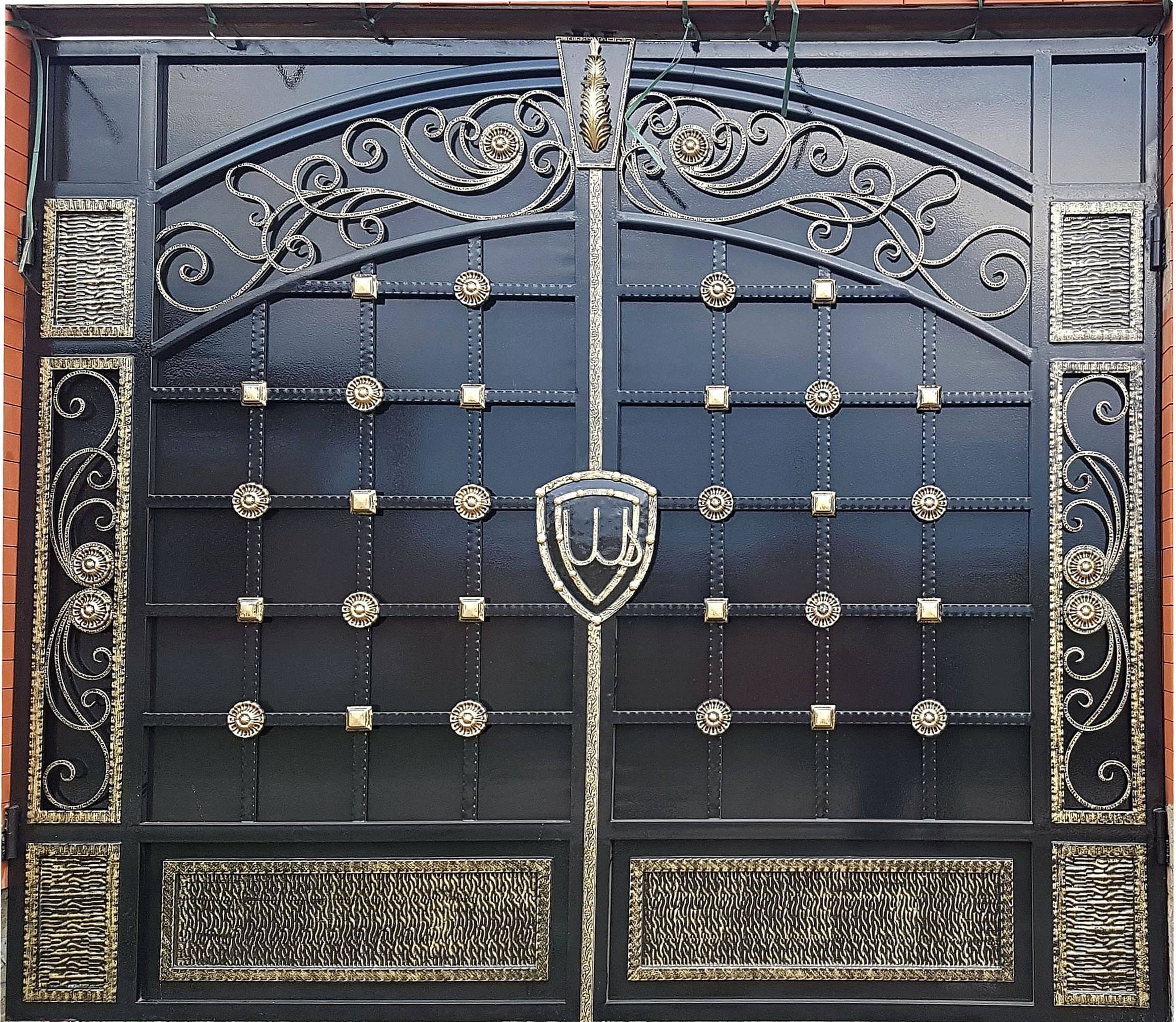 Распашные ворота с ковкой CM-12